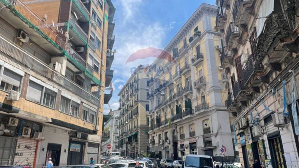 negozio in vendita a Napoli