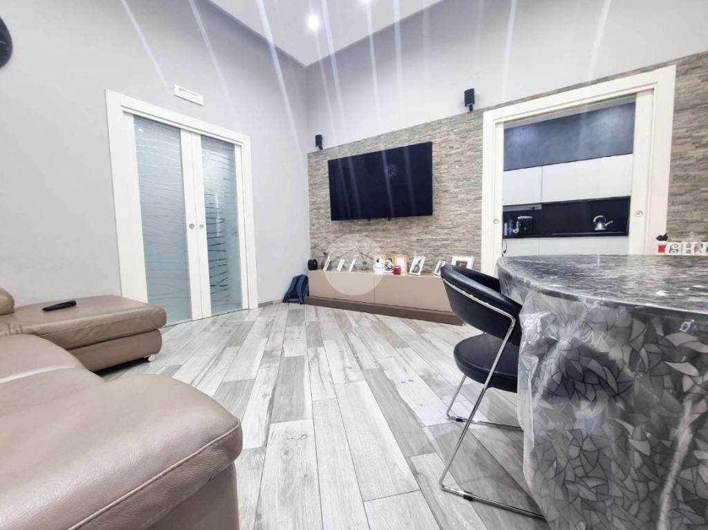 appartamento in vendita a Napoli in zona Avvocata