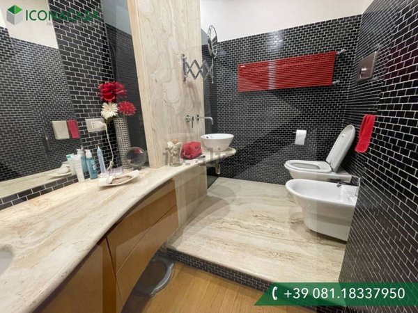 appartamento in vendita a Napoli in zona Arenella