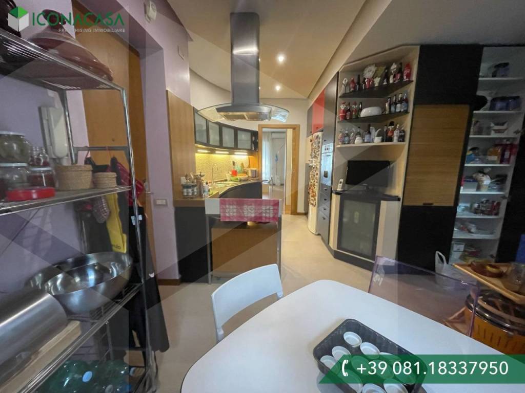appartamento in vendita a Napoli in zona Arenella