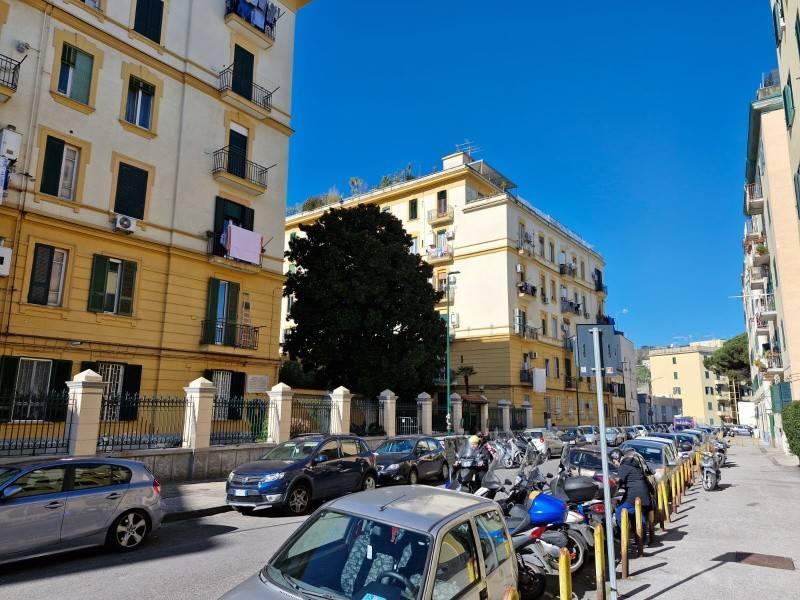appartamento in vendita a Napoli in zona Stella