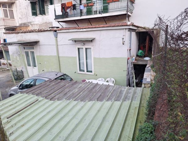 appartamento in vendita a Napoli in zona Piscinola