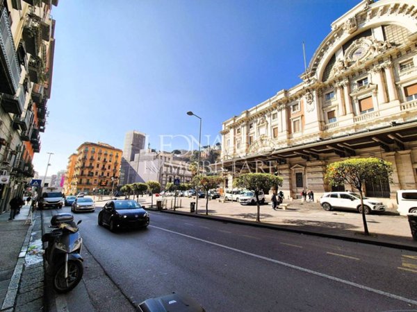 monolocale in vendita a Napoli in zona Chiaia