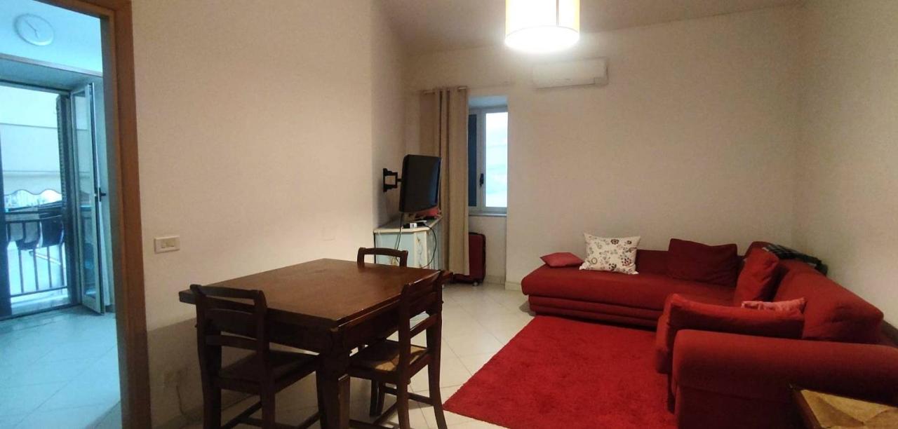 appartamento in vendita a Napoli in zona Stella