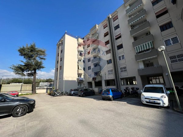 appartamento in vendita a Napoli in zona Fuorigrotta