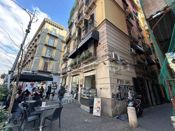 appartamento in vendita a Napoli in zona Pendino / San Giuseppe