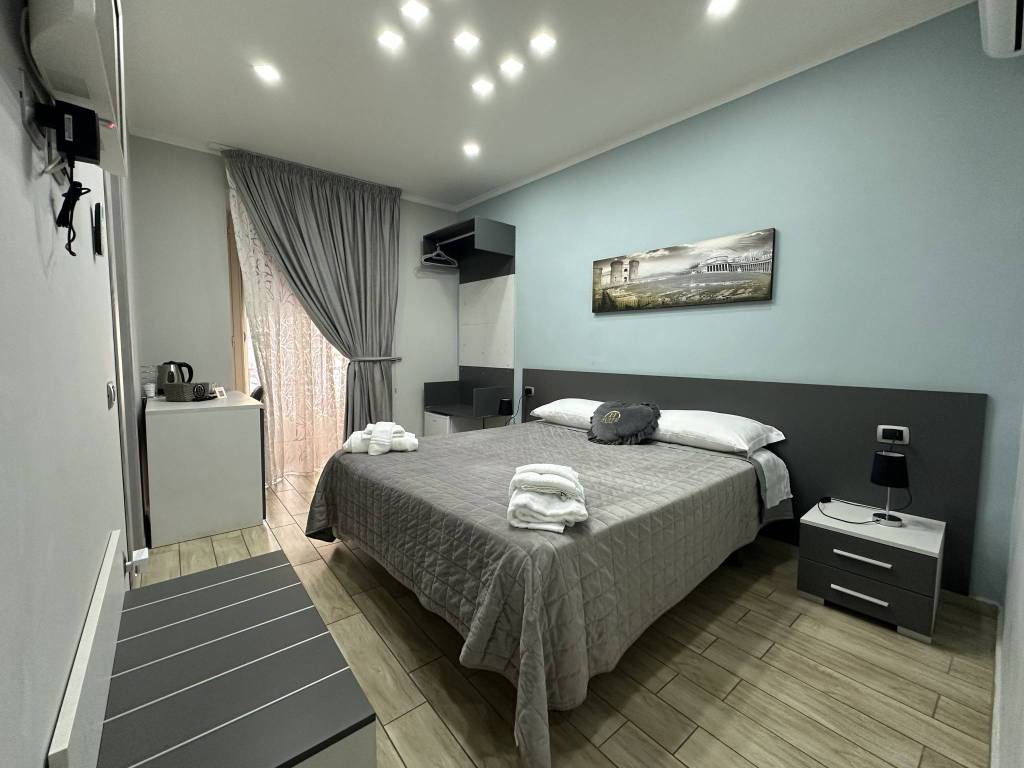 appartamento in vendita a Napoli in zona Pendino / San Giuseppe