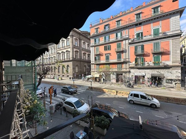 appartamento in vendita a Napoli in zona Pendino / San Giuseppe