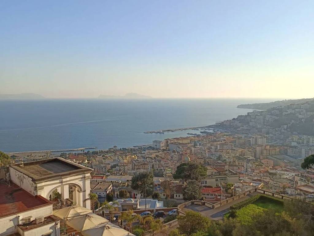 appartamento in vendita a Napoli in zona Vomero