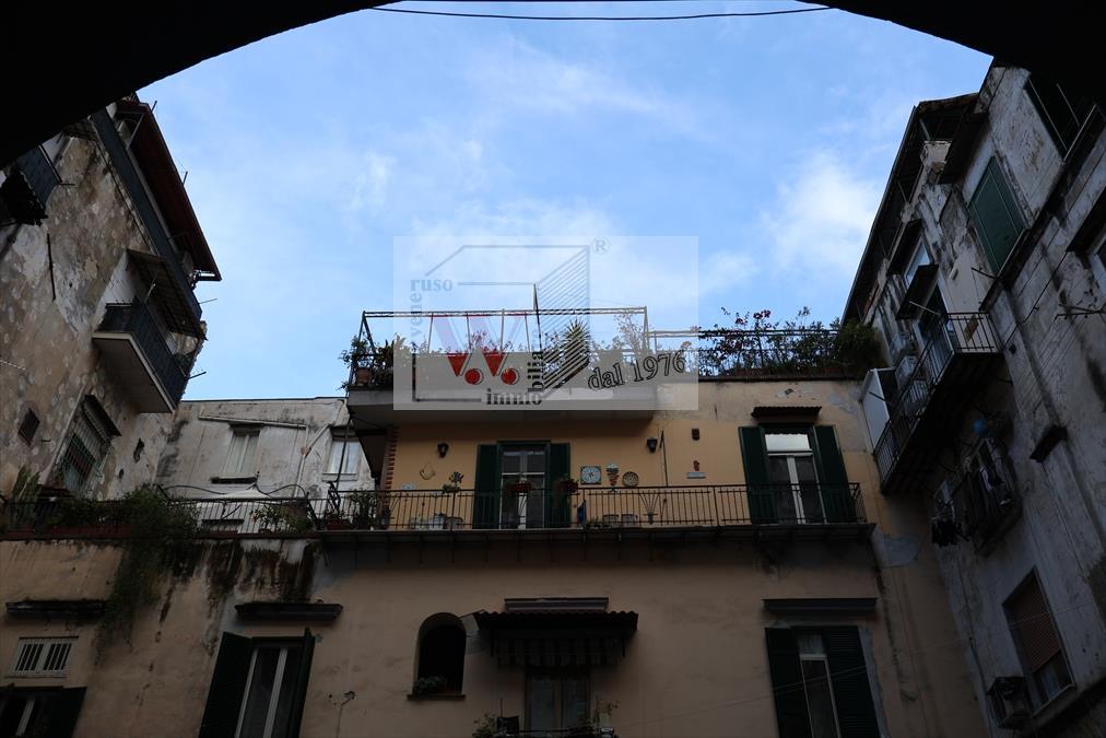 appartamento in vendita a Napoli in zona Poggioreale