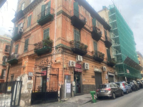 appartamento in vendita a Napoli in zona Vomero