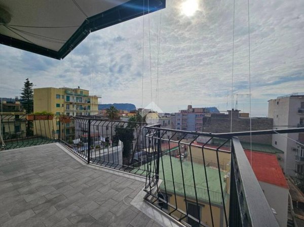 appartamento in vendita a Napoli in zona Bagnoli