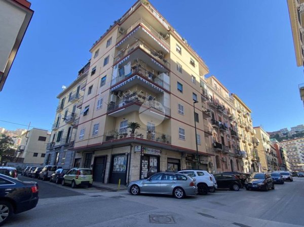 appartamento in vendita a Napoli in zona Fuorigrotta