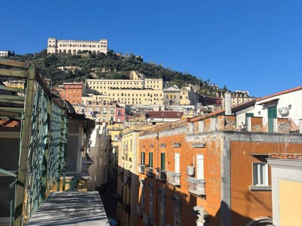 appartamento in vendita a Napoli in zona Montecalvario