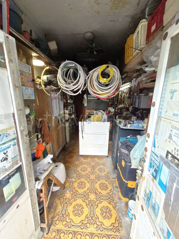 ufficio in vendita a Napoli in zona Bagnoli