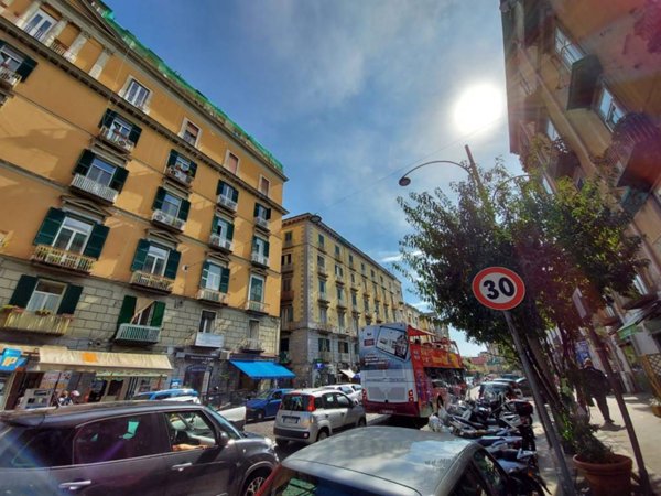 appartamento in vendita a Napoli in zona Stella