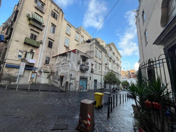appartamento in vendita a Napoli in zona Stella