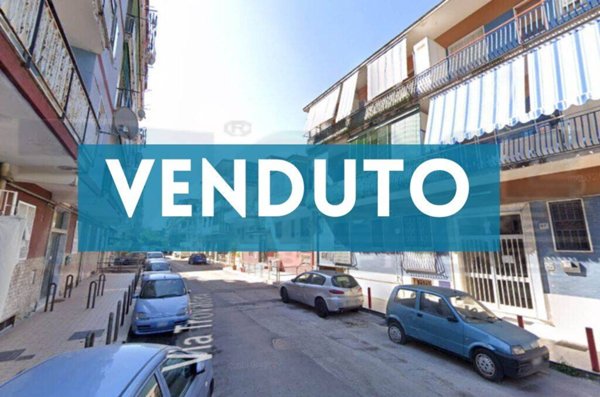 negozio in vendita a Napoli in zona Fuorigrotta