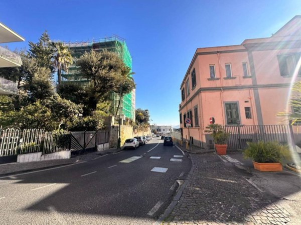 appartamento in vendita a Napoli in zona Vomero