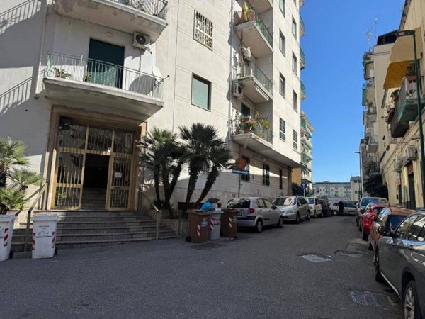 appartamento in vendita a Napoli in zona Vomero