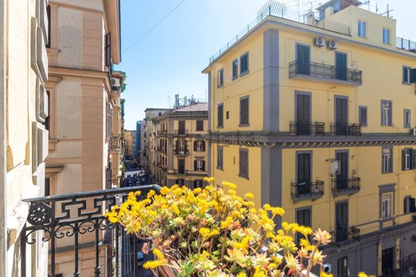 appartamento in vendita a Napoli in zona Pendino / San Giuseppe