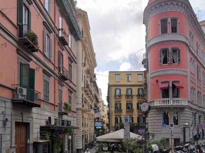 appartamento in affitto a Napoli in zona Chiaia