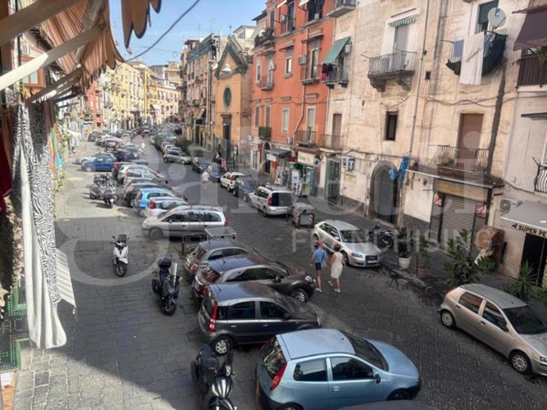 appartamento in vendita a Napoli in zona Pendino / San Giuseppe