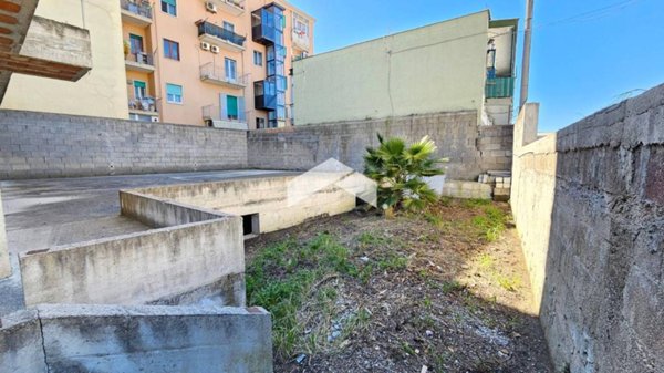 casa indipendente in vendita a Napoli in zona Ponticelli