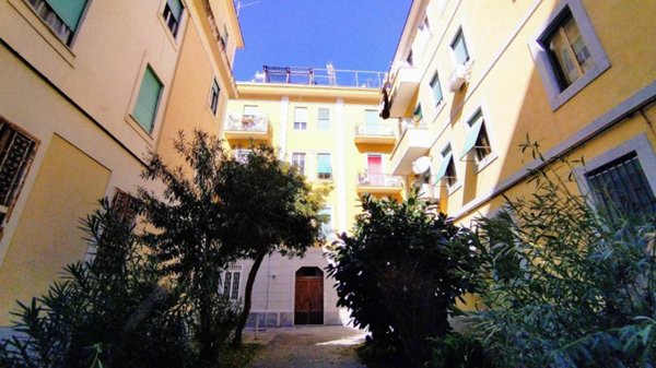 appartamento in vendita a Napoli in zona Arenella