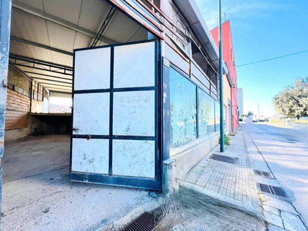 ufficio in vendita a Napoli in zona Ponticelli