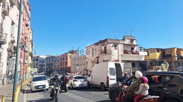 appartamento in vendita a Napoli in zona Avvocata
