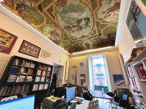 appartamento in vendita a Napoli in zona Avvocata