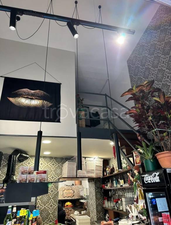 trivano in vendita a Napoli in zona Arenella