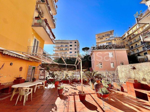 appartamento in vendita a Napoli in zona Posillipo