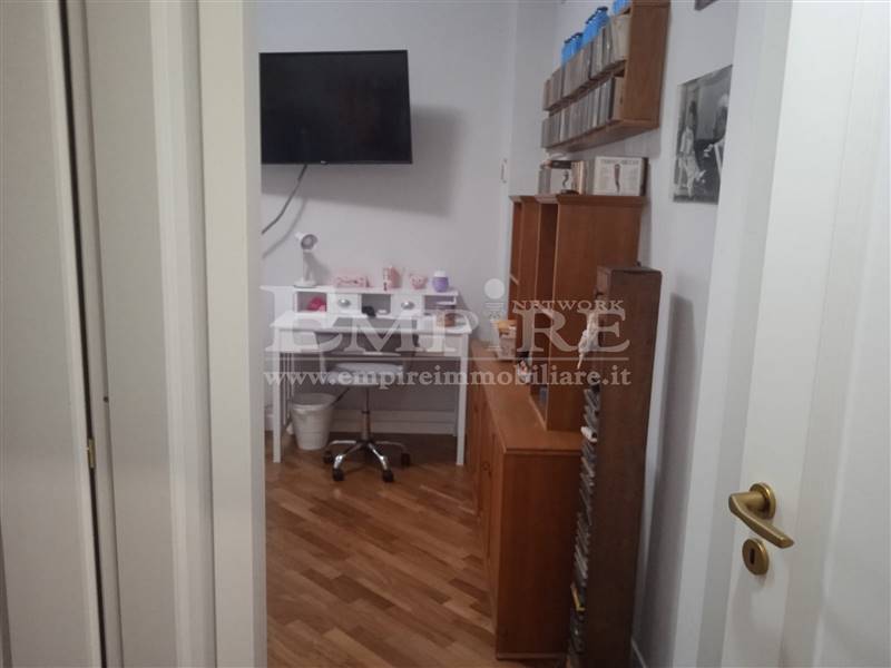 appartamento in vendita a Napoli in zona Stella