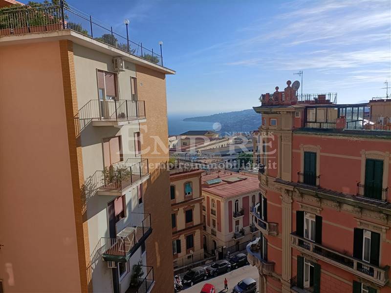 appartamento in vendita a Napoli in zona Vomero