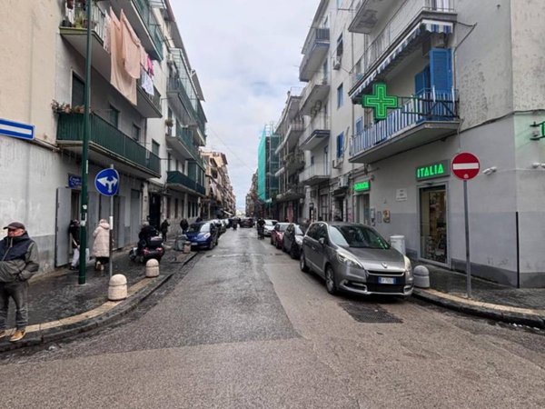 appartamento in vendita a Napoli in zona Pendino / San Giuseppe