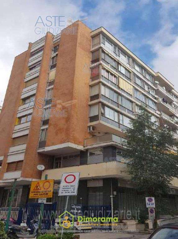 appartamento in vendita a Napoli in zona Fuorigrotta