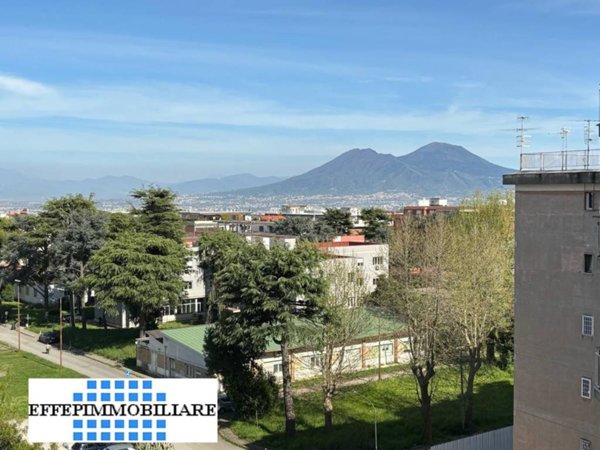 appartamento in vendita a Napoli in zona Capodimonte / Colli Aminei