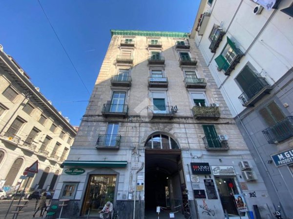 appartamento in vendita a Napoli in zona Pendino / San Giuseppe
