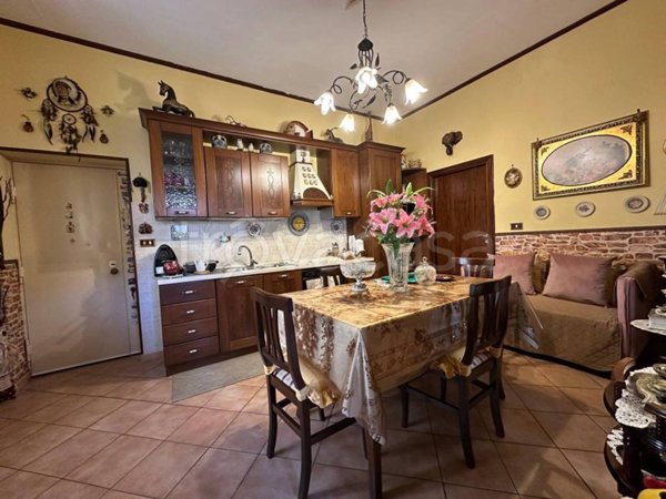 appartamento in vendita a Napoli in zona Stella