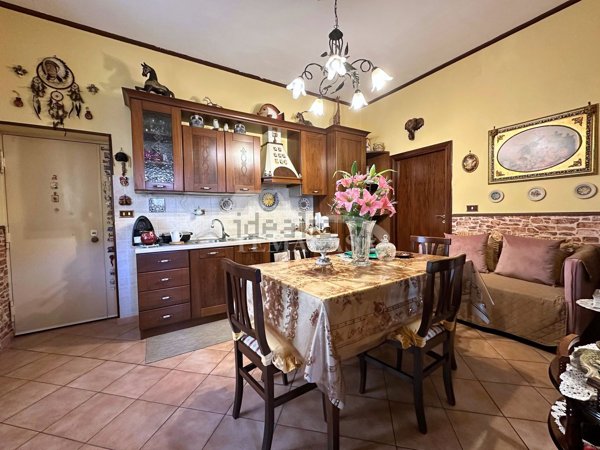 appartamento in vendita a Napoli in zona Stella