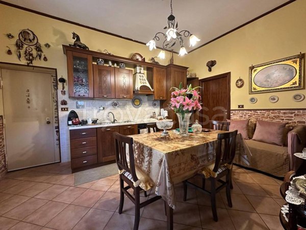 appartamento in vendita a Napoli in zona Stella