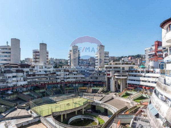 appartamento in vendita a Napoli in zona Capodimonte / Colli Aminei