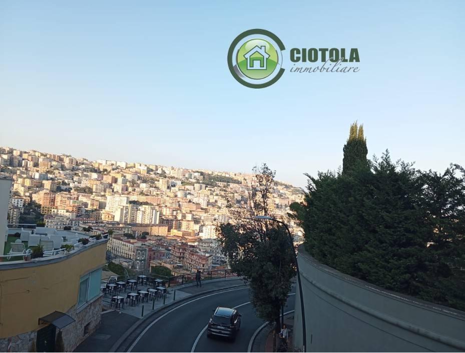 appartamento in vendita a Napoli in zona Posillipo