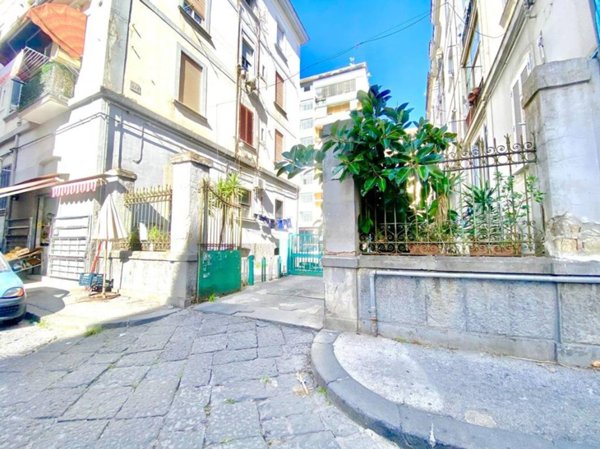 appartamento in vendita a Napoli in zona Poggioreale