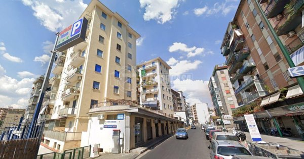 appartamento in vendita a Napoli in zona Fuorigrotta