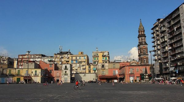 ufficio in vendita a Napoli in zona Pendino / San Giuseppe