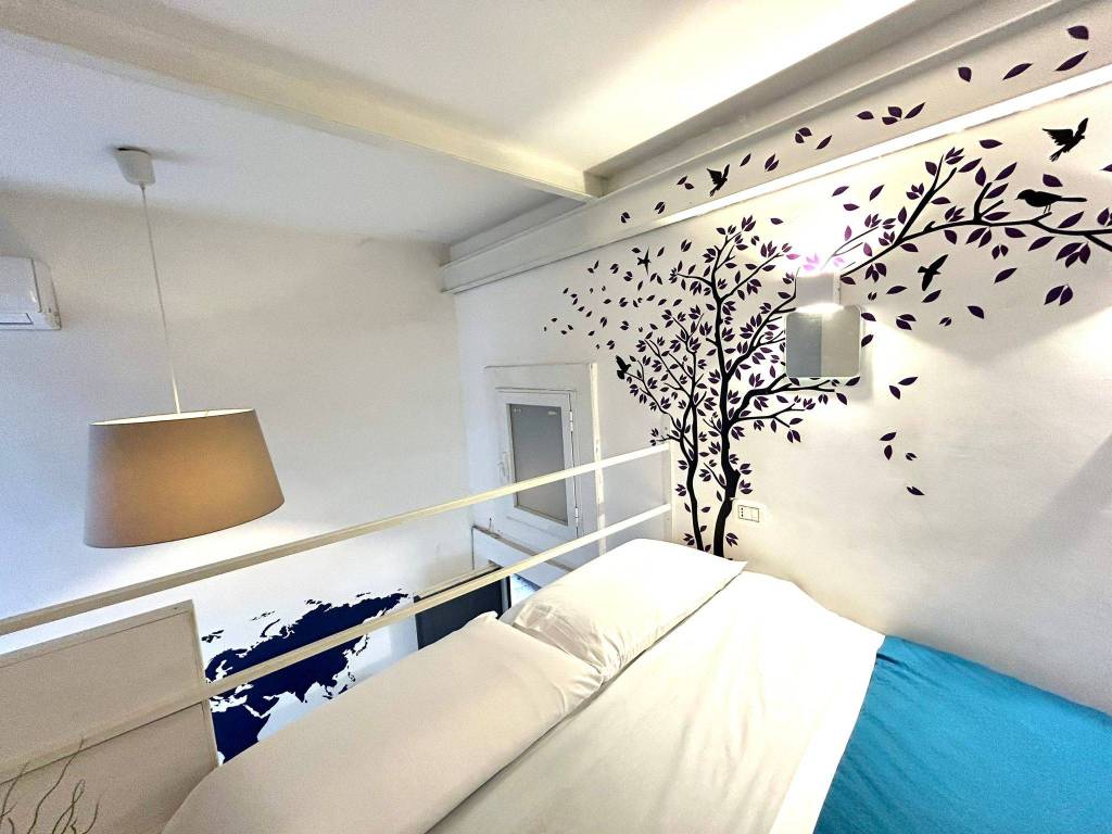 appartamento in vendita a Napoli in zona San Lorenzo