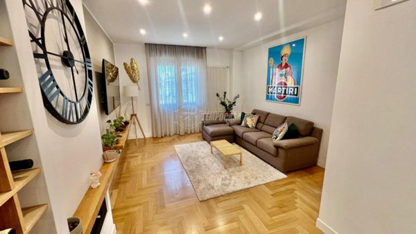 appartamento in vendita a Napoli in zona Bagnoli